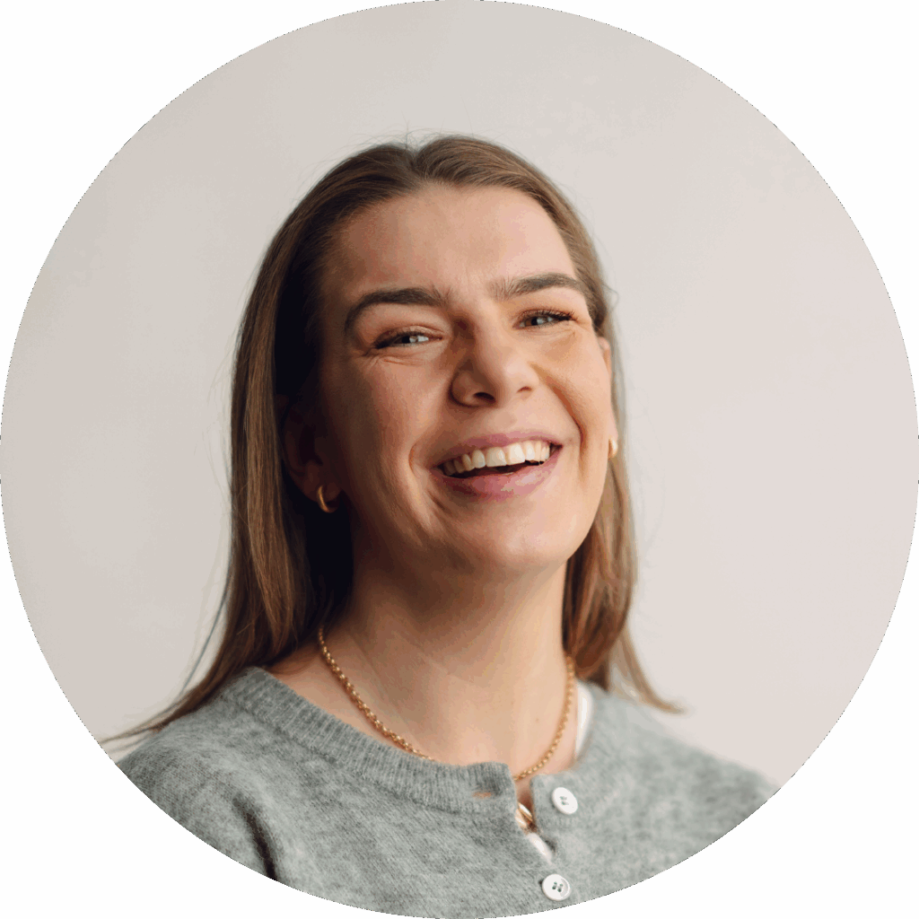 Madi Huysing Headshot.