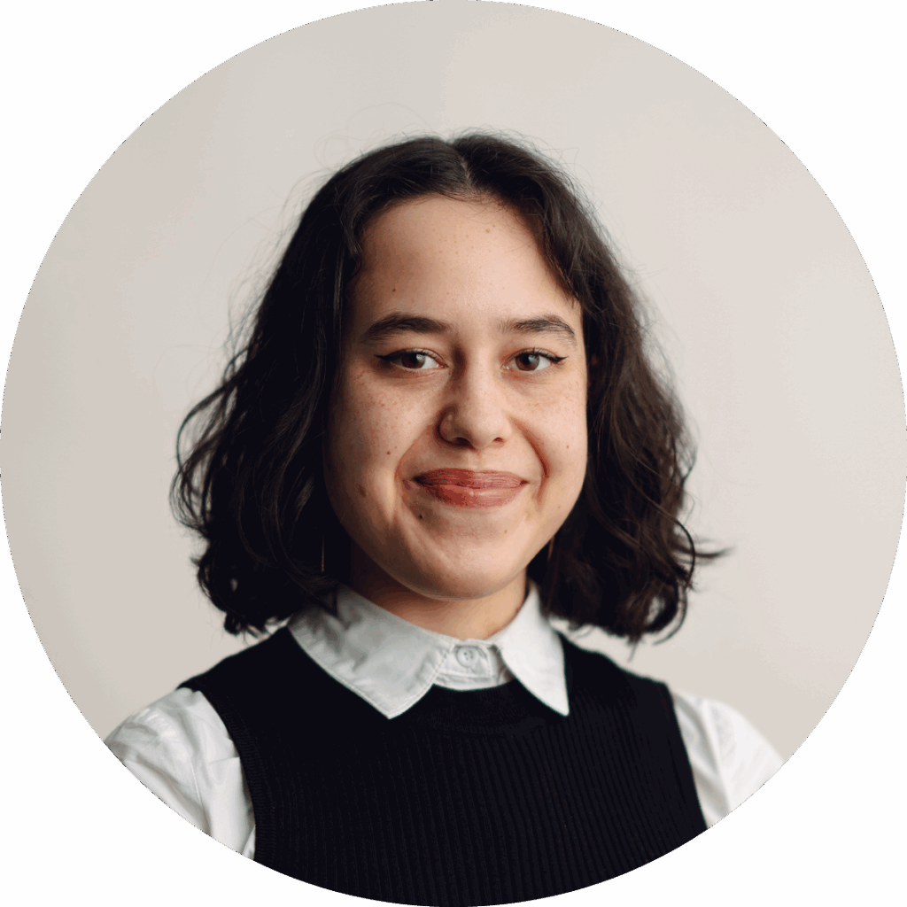 Isabella Krebet Headshot.