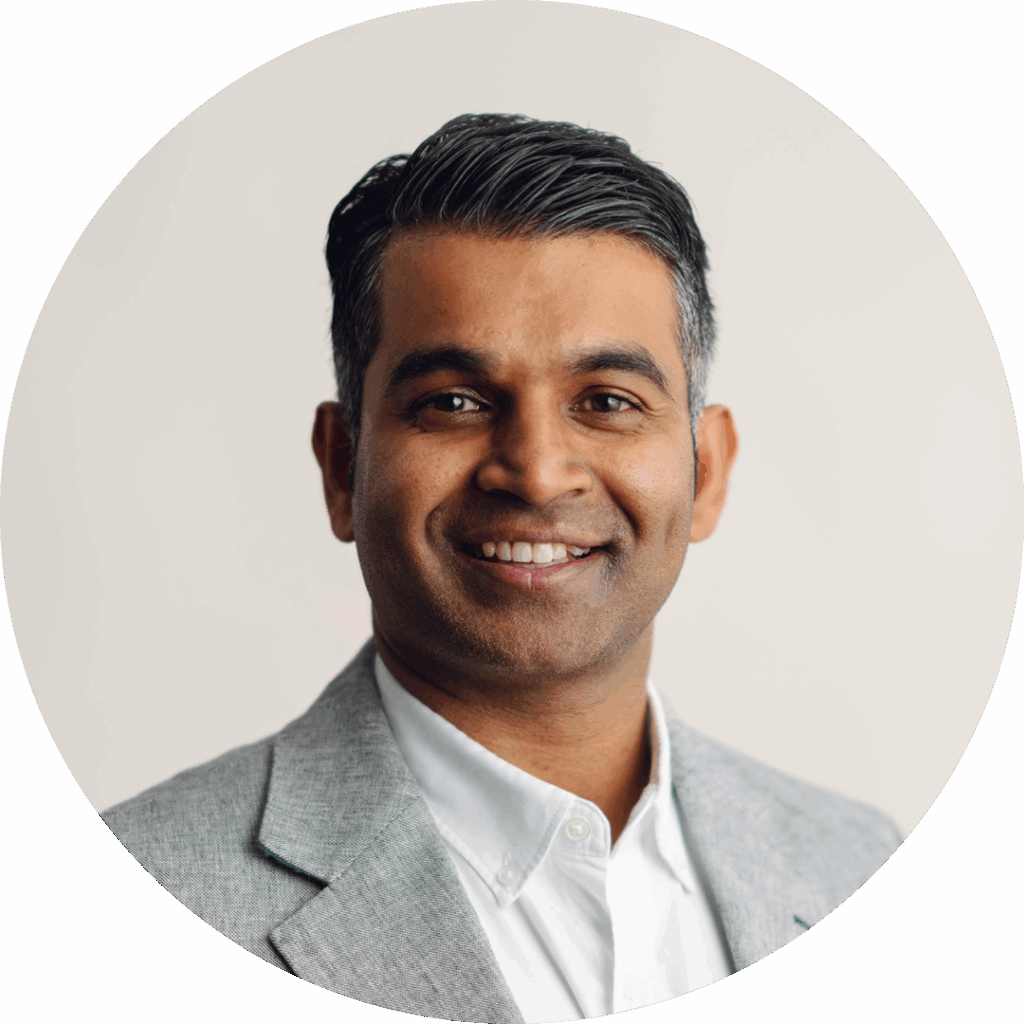 Arj Ganeshaliingam Headshot.